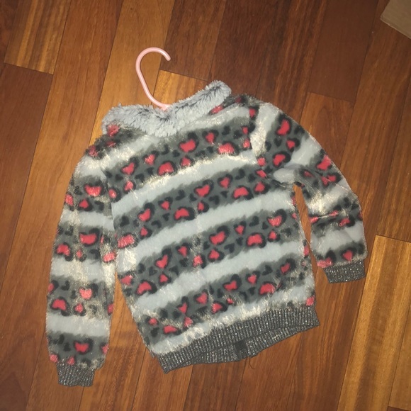 Kids zip up fur jacket - Picture 3 of 3